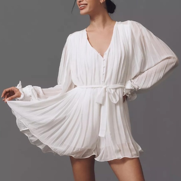 Endless Rose Pants - Anthropologie Endless Rose V-Neck Chiffon
Romper Sz L